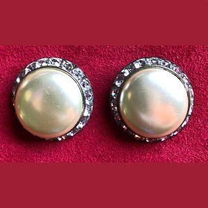 RETRO EARRINGS BIG PEARL SURROUNDED BY RHINESTONES